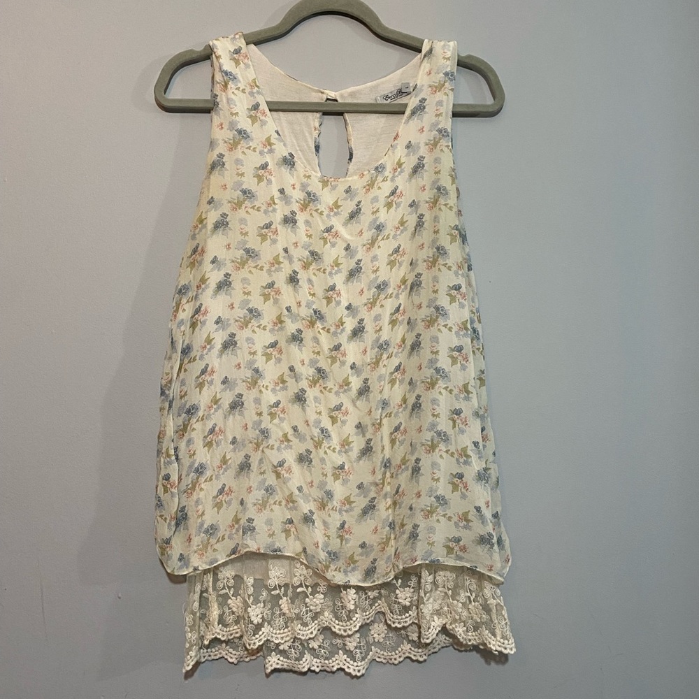 Floral Print Sleeveless Top